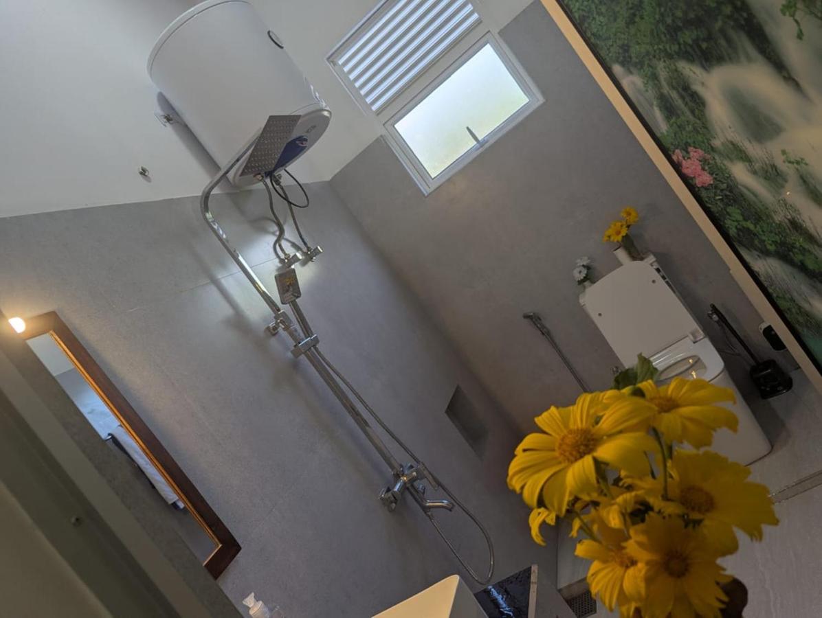 Camera Matrimoniale Deluxe con Balcone e Vista Mare