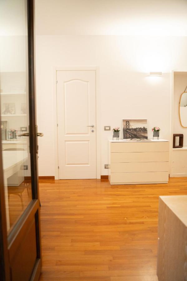 Apartamento de 2 dormitorios con balcón