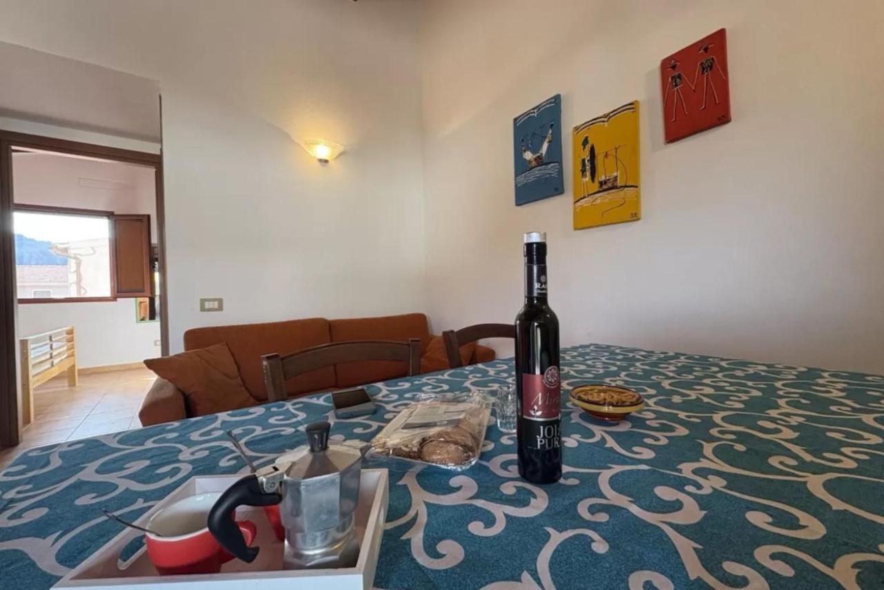 Relaxing flat with shared pool in Viddalba - Chambres d'hôtes Villavecchia