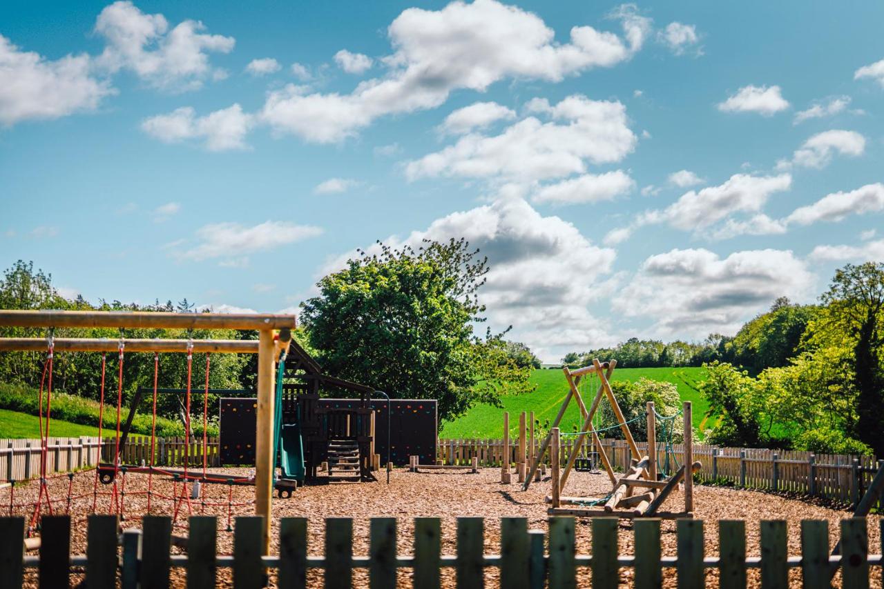 Thurston Essential Clover Caravan 3 - B&B Dunbar