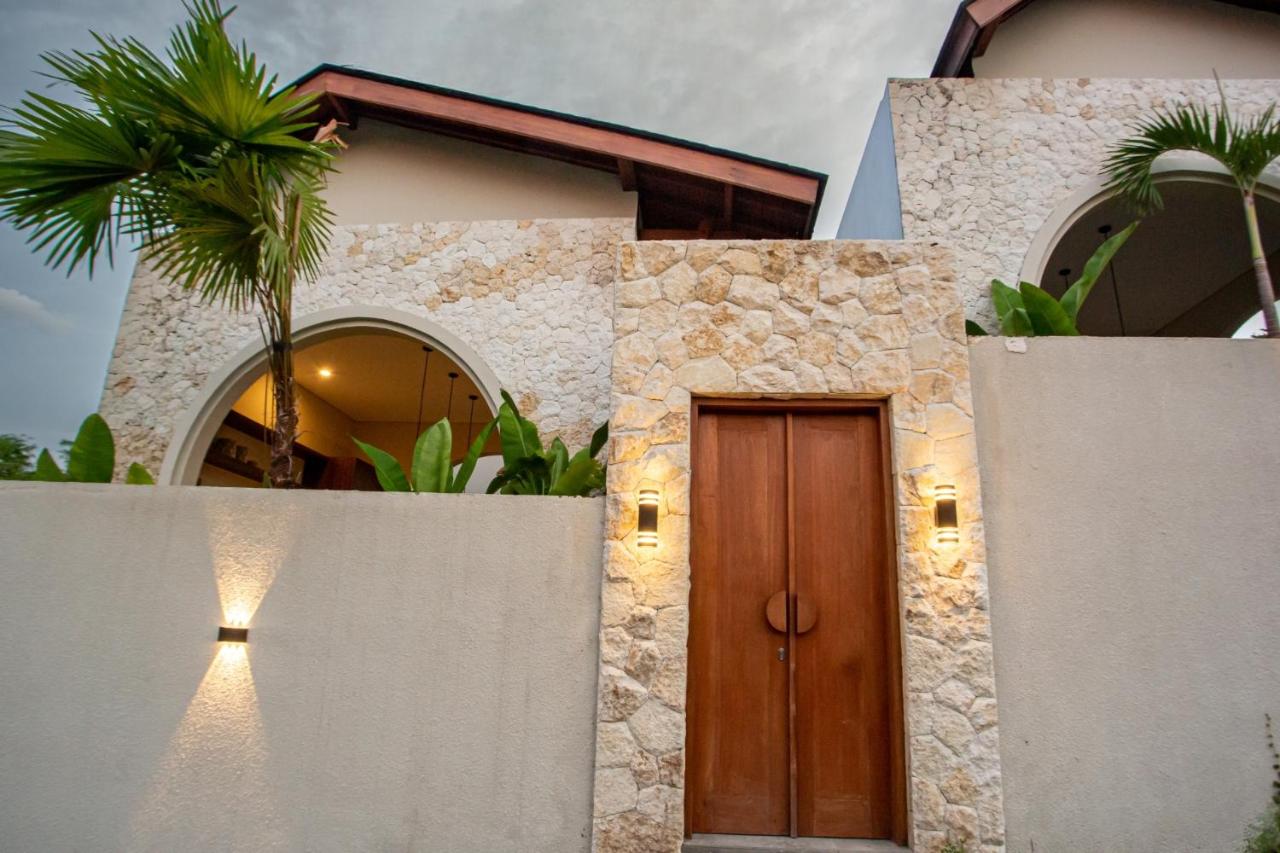 Teba Batu Bolong Villa - B&B Canggu
