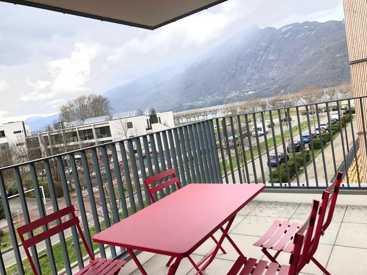 Appartement T3 63 m2 le Soen vue lac 2 chambres parking et terrasse vue lac - Bed and Breakfast Aix-les-Bains