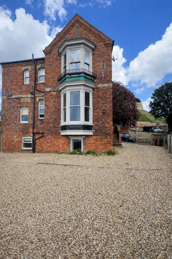 Castle Mount Deluxe Apartment City and Castle Views - Ferienwohnung Lincoln
