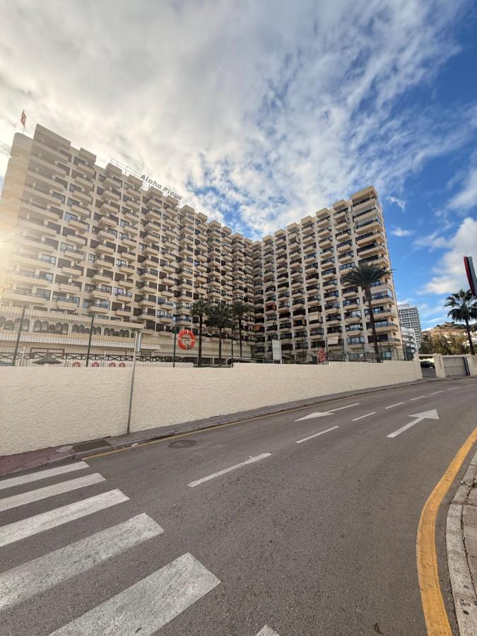 Estudio Aloha Playa con terraza, Benalmadena - Chambres d'hôtes Benalmádena
