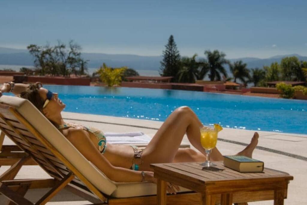 ANANA El Dorado 106 Condo Pool Lake Views - Ferienwohnung Ajijic