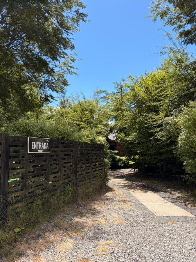 Estero El Claro Hotel y Cabañas - B&B Pucón