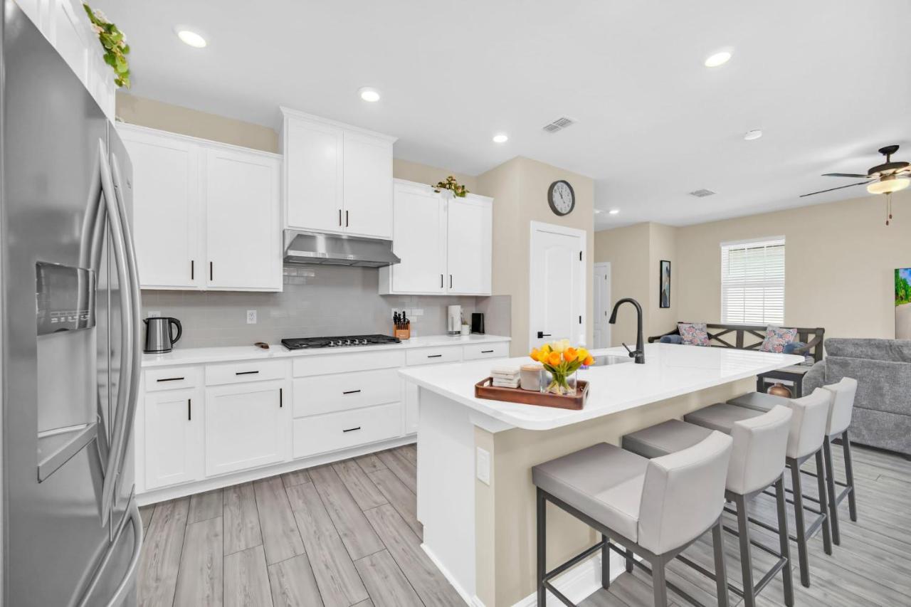 Bright Reunion Villa Near Disney - B&B Kissimmee