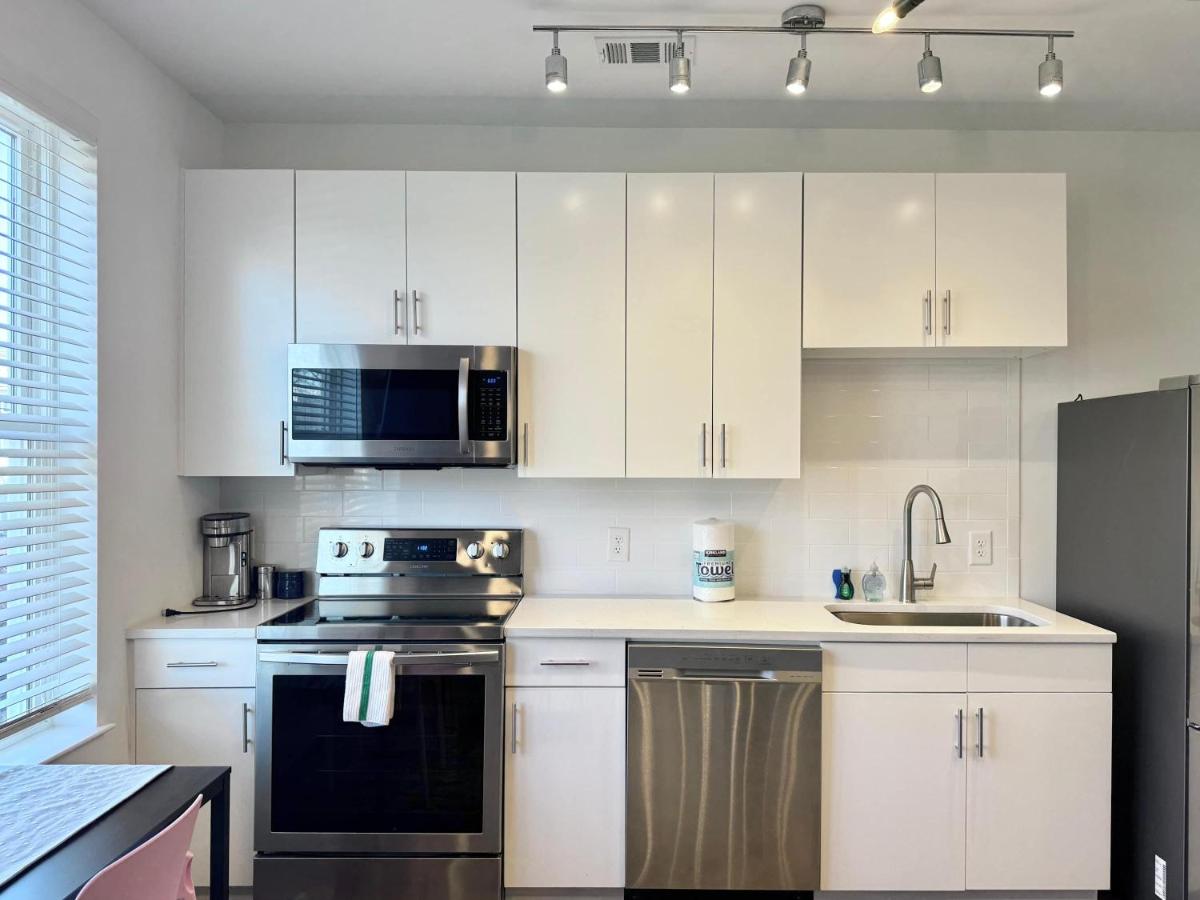 Luxury 1B1B with Balcony Downtown 542Blvd - Chambres d'hôtes Atlanta