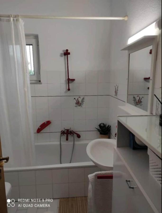 House for 5 people 10 min from Mill of Elves - B&B Karyés