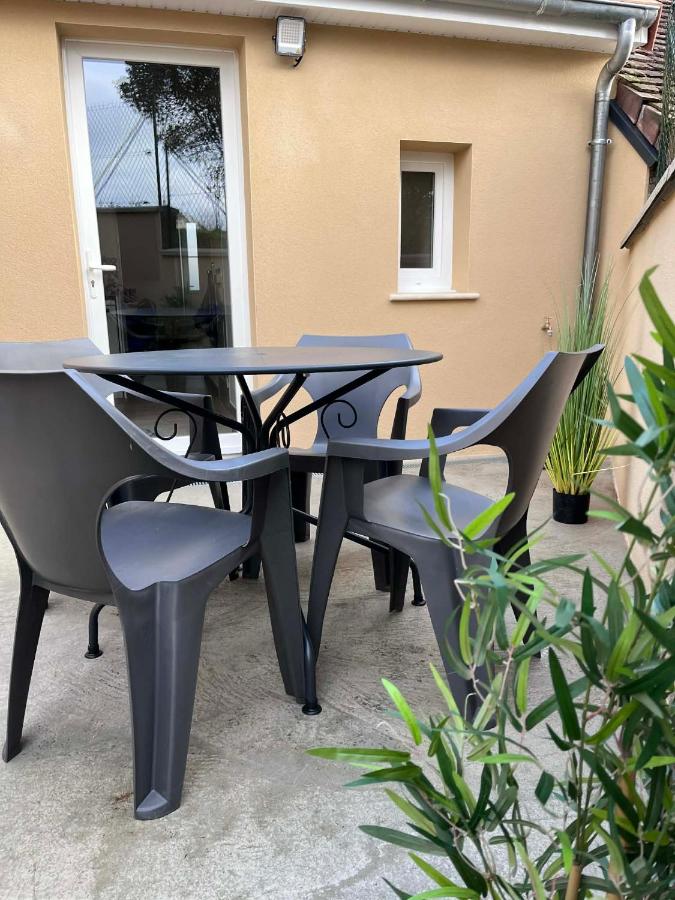 La p'tite maison - Chambres d’hôtes Courgains