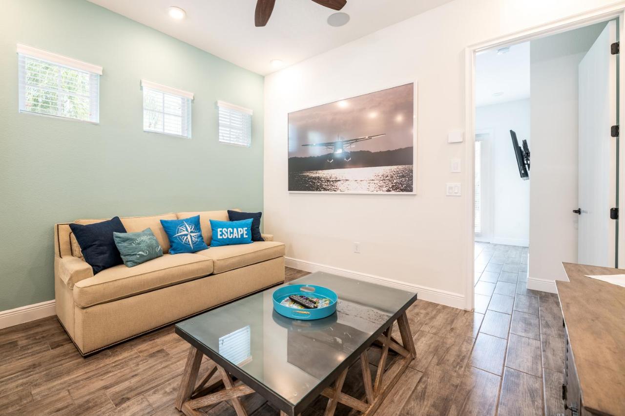 Sky Blue Cottage Near Disney With Margaritaville Resort & Island H2O Access - 8012Ff - Chambres d'hôtes Kissimmee