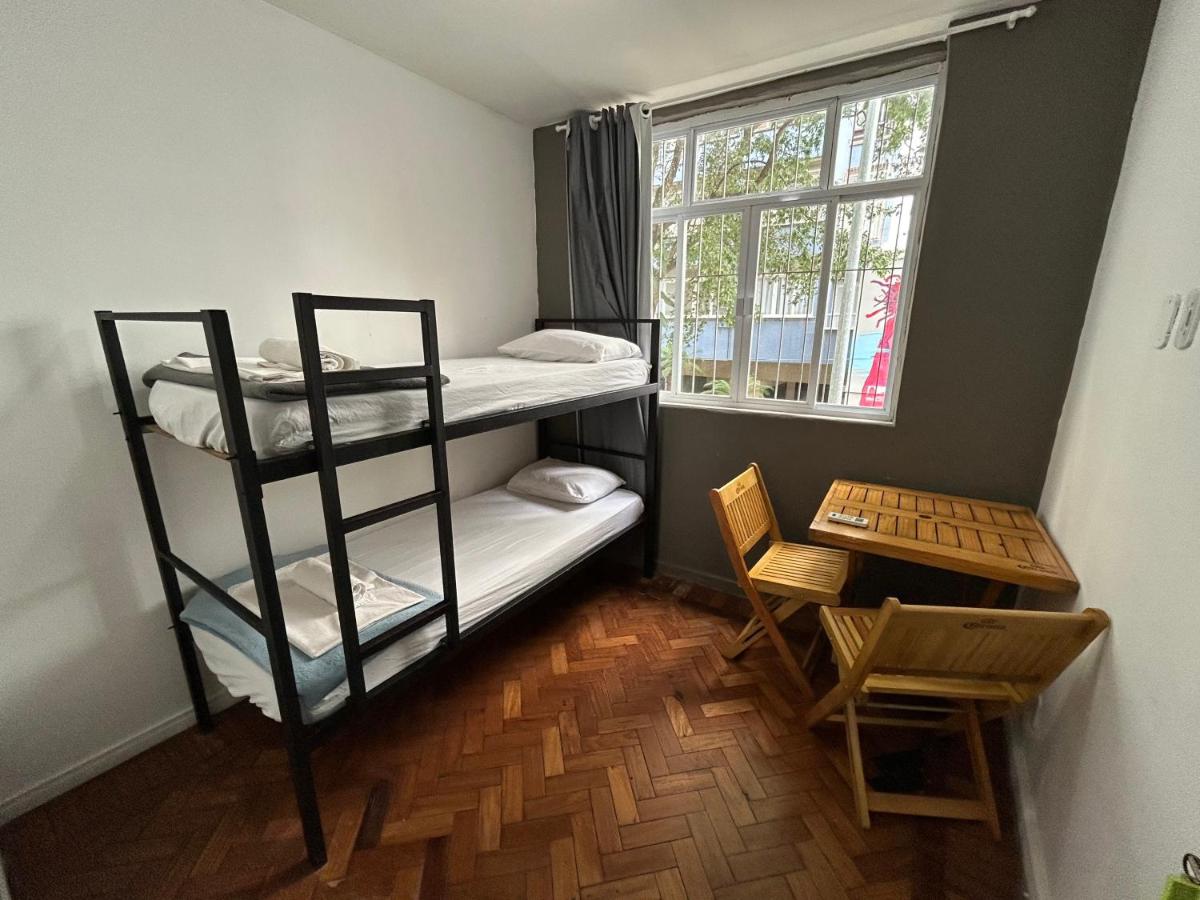 Habitación Doble con baño compartido - 2 camas