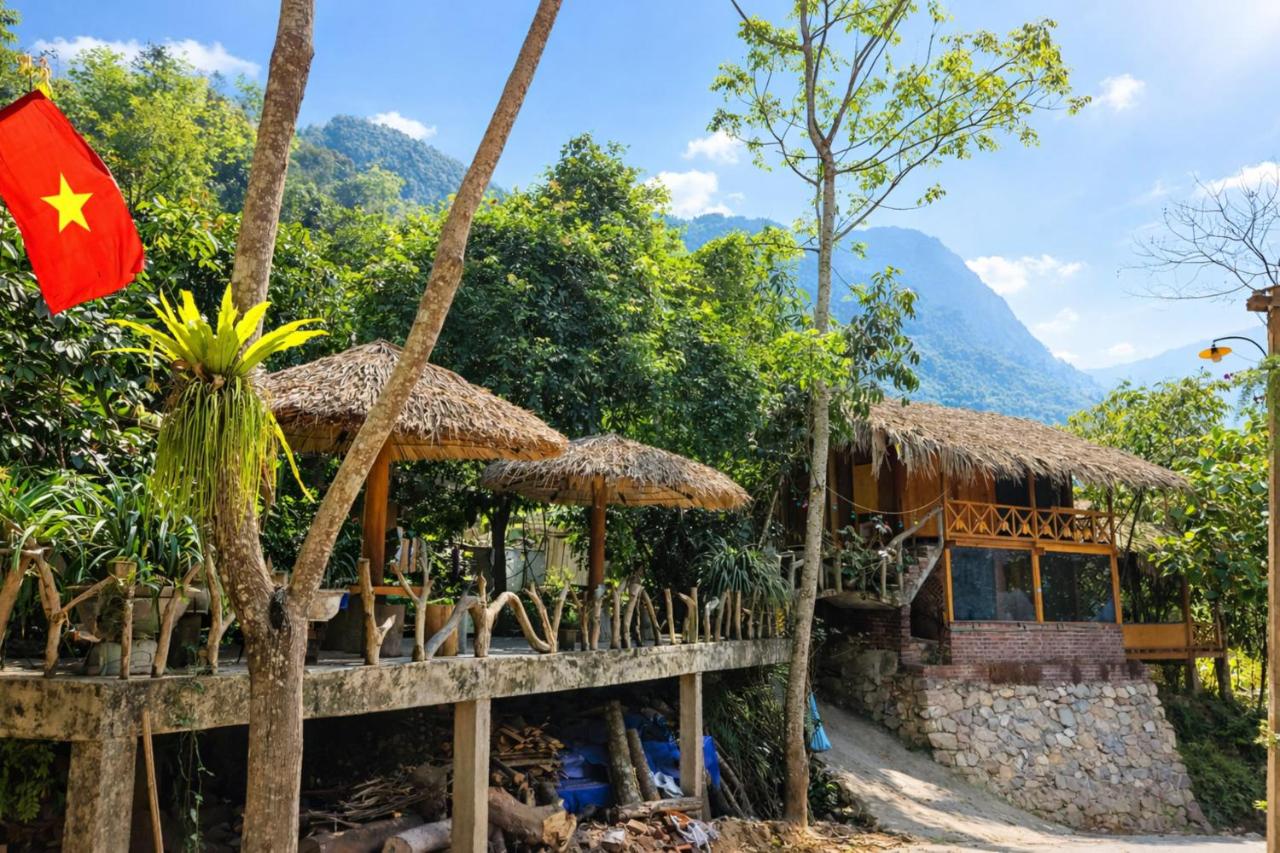 Tả Mẩy Homestay - B&B Lào Cai