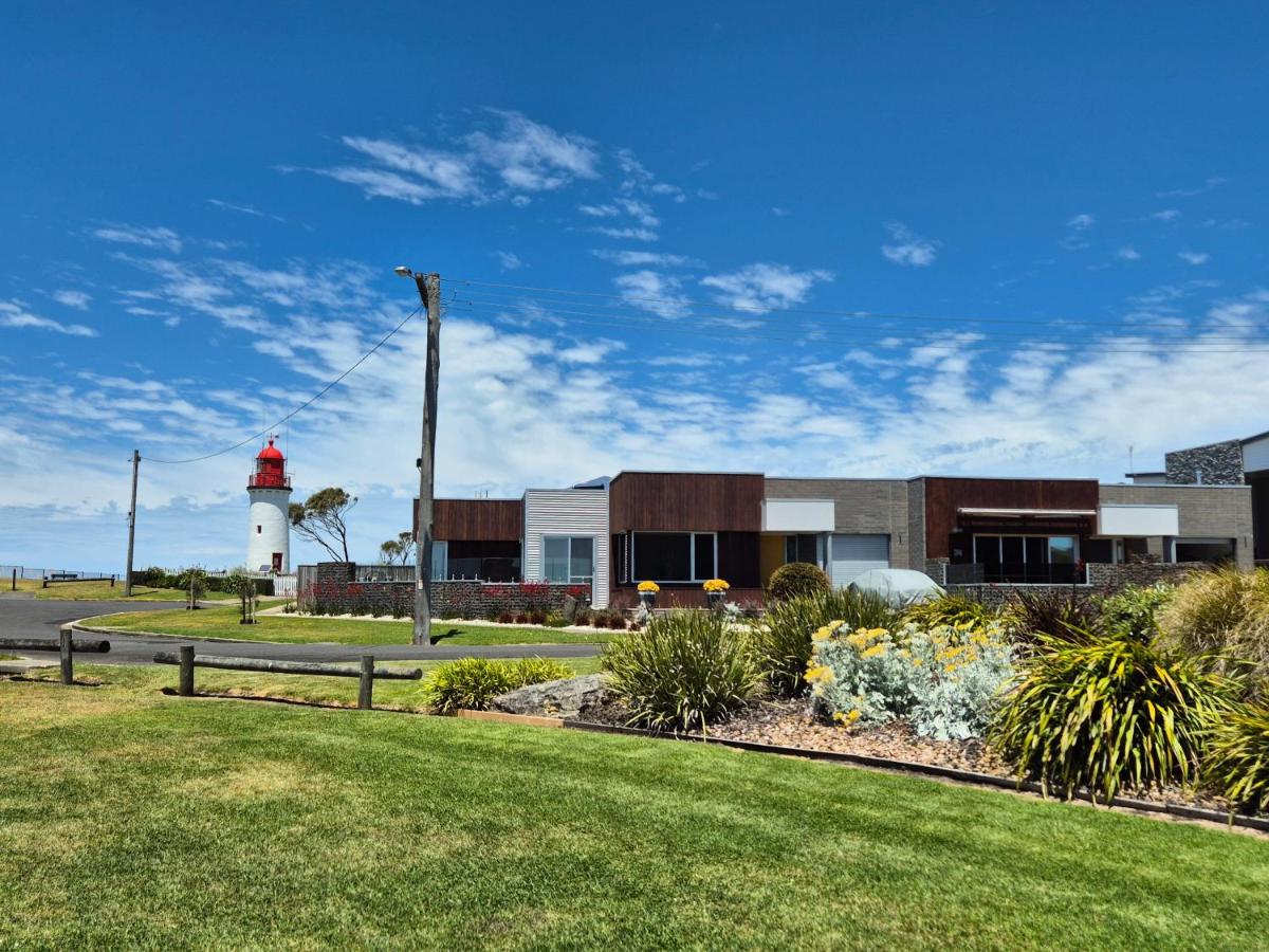 Whaler's Cove - B&B Portland