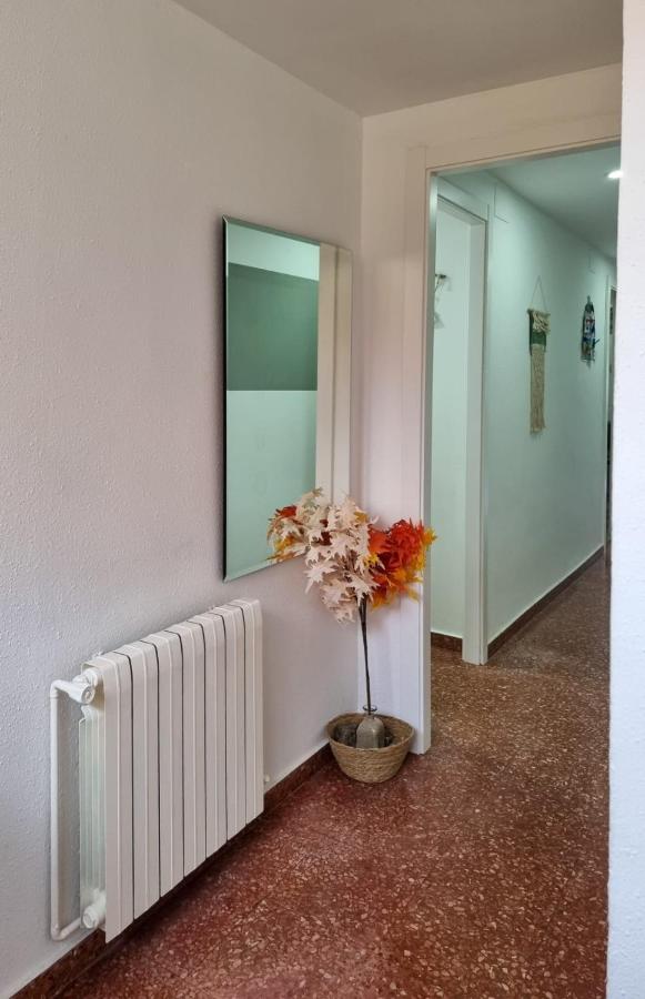 Voramar, Apartamento a primera línea de mar y con piscina - B&B Canet de Mar