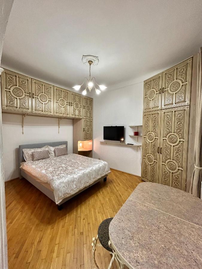 Deep Bath Apartment Central - B&B Leopoli