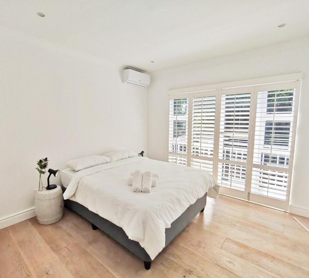 Umhlanga Stunning Villa Sleeps 8 Pool Sauna Beach Access - B&B Durban