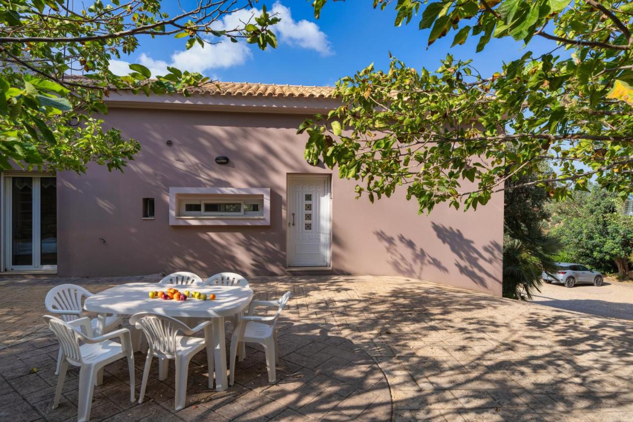 Lenika Residence - Chambres d'hôtes Sísai