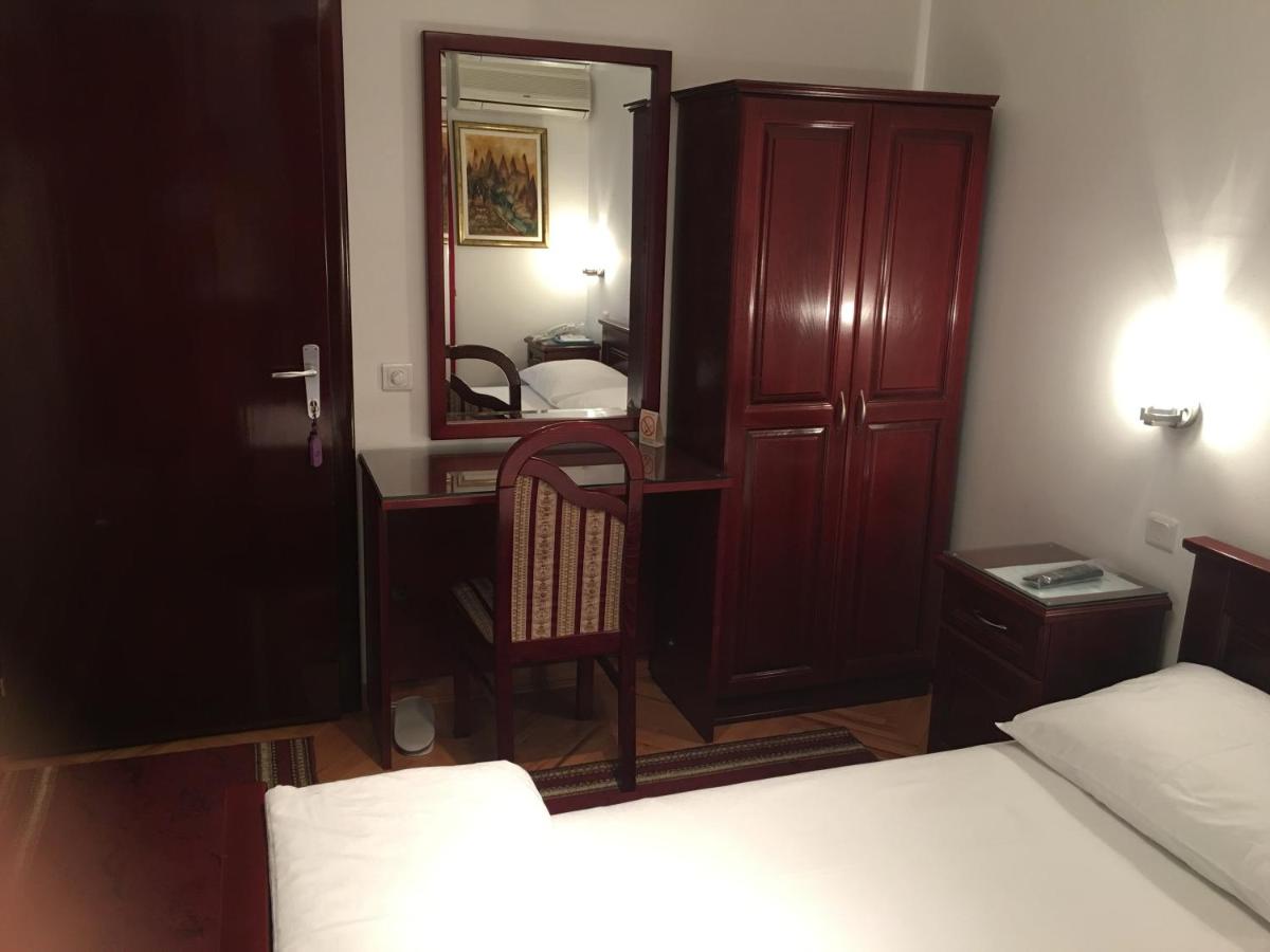 Vila Lux Milikic - B&B
