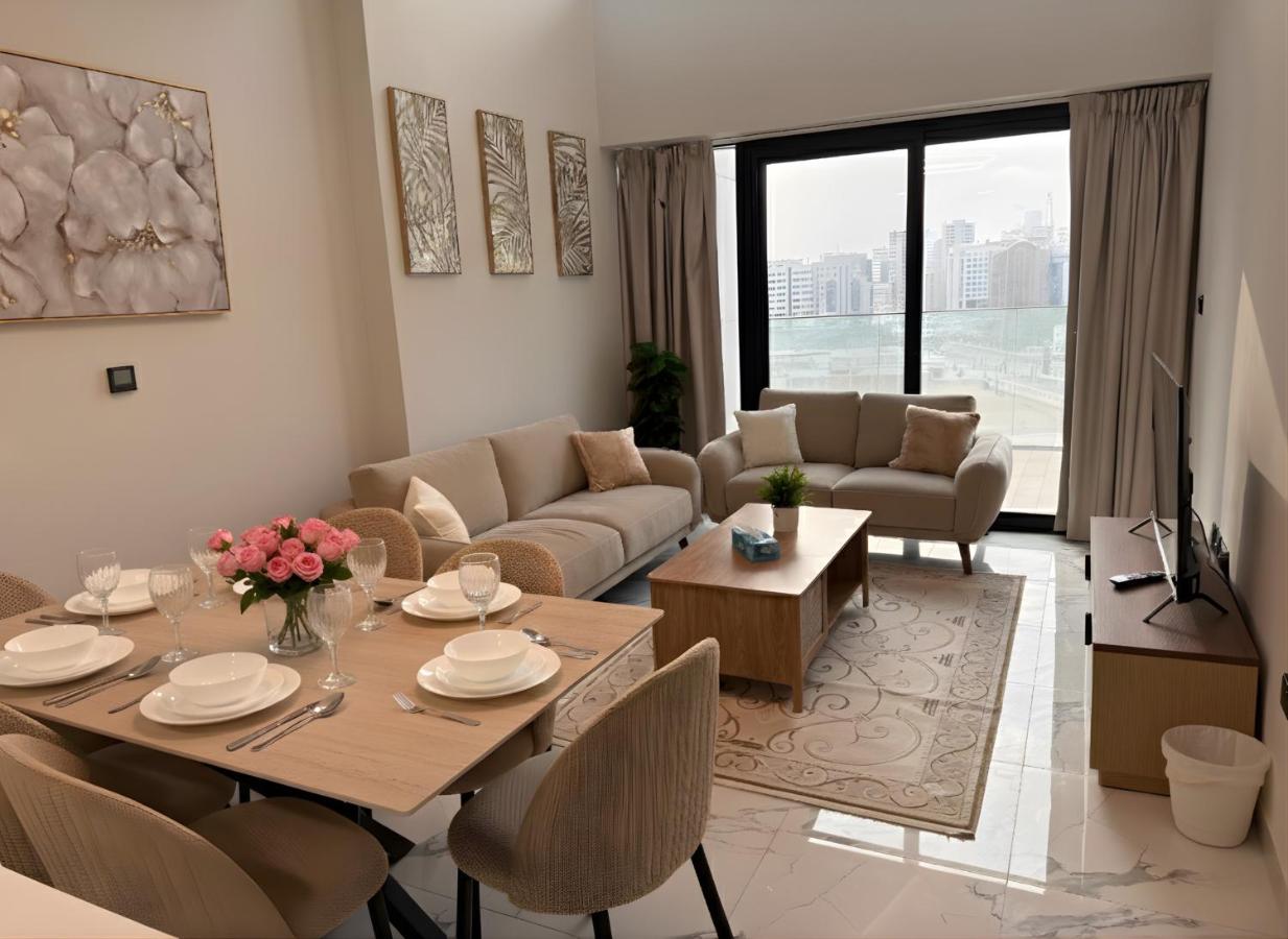 Cozy Stylish 3BR Duplex Near Cleveland & Galleria Mall - Brand New - B&B Abu Dabi