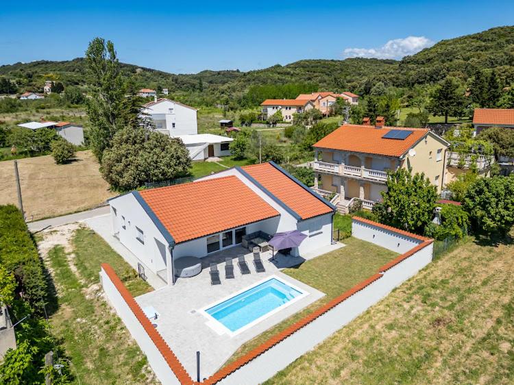 More i Sol Rab Pool House - Bed and Breakfast Rab