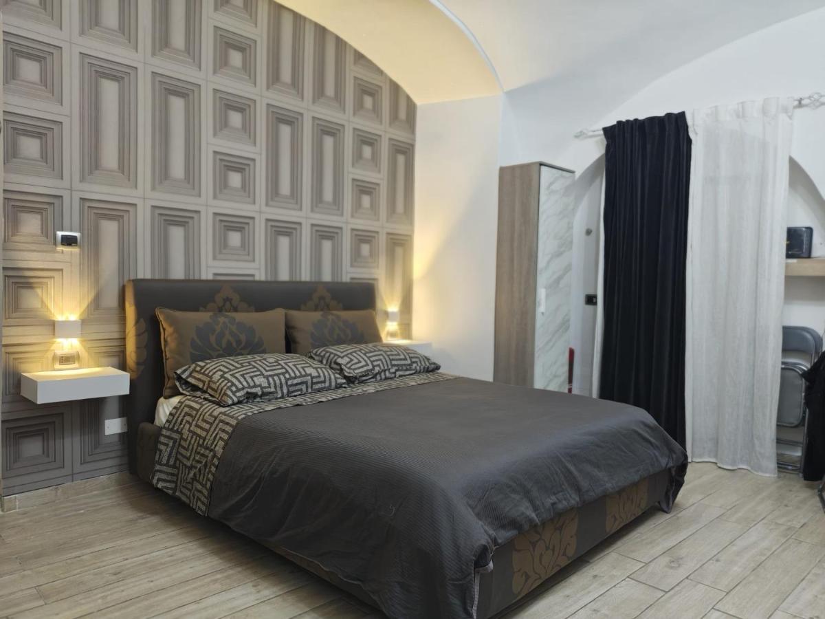 Vallese Suite Quartieri Spagnoli - Napoli - B&B Naples