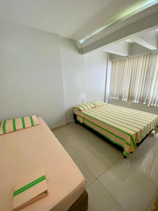 Melhor Local da Quadramar no Calçadão da Praia Central - garagem - B&B Balneário Camboriú