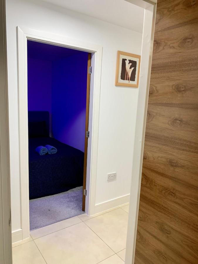 Ibiza Royale -Sleeps 6-Free Parking -Wi-Fi - Ferienwohnung Birmingham