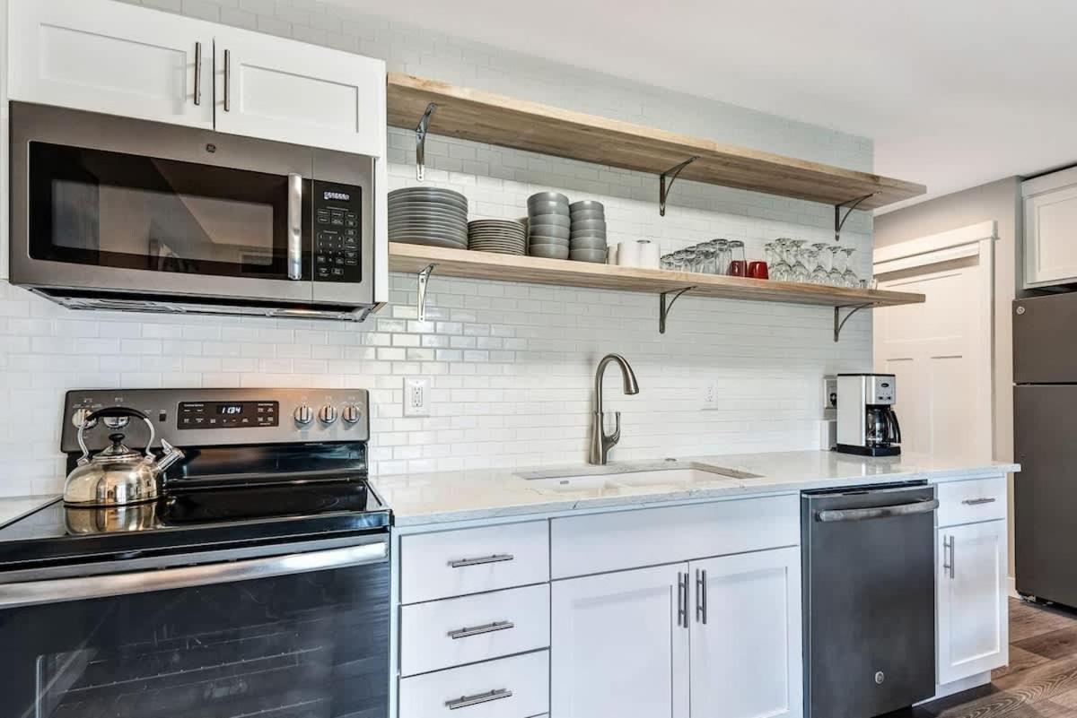 1st Floor Updated Studio incredible river access - Chambres d'hôtes Bend