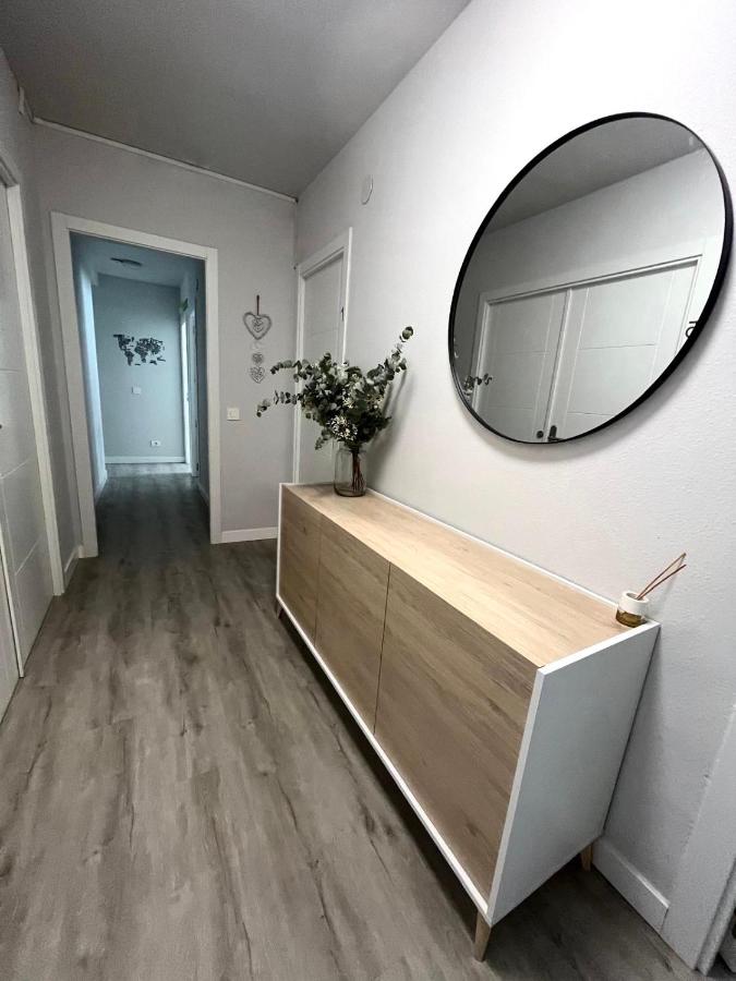 Pensión Luzía - Optional Auto Check-in - B&B Pamplona