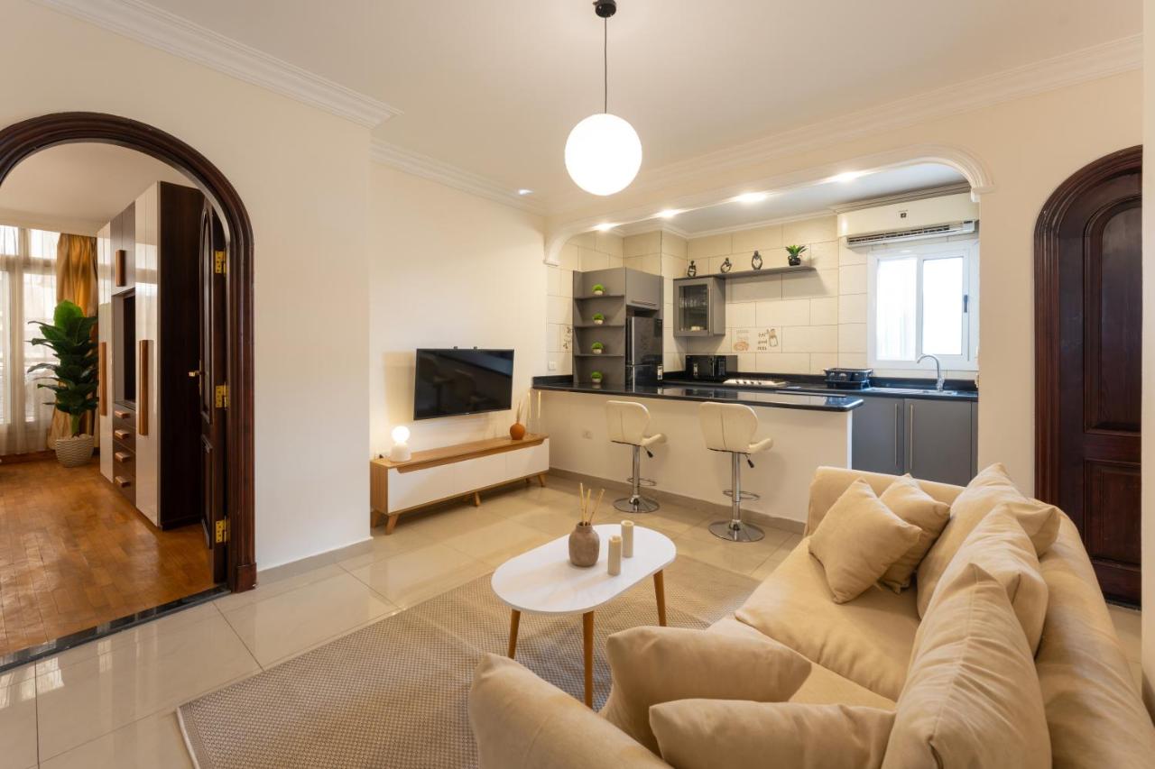 Central Japandi Style One-Bedroom Apartment in Zamalek - B&B Cairo