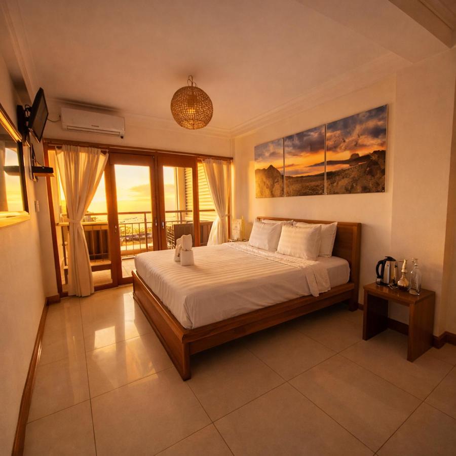 Habitación Doble Deluxe con balcón y vistas al mar