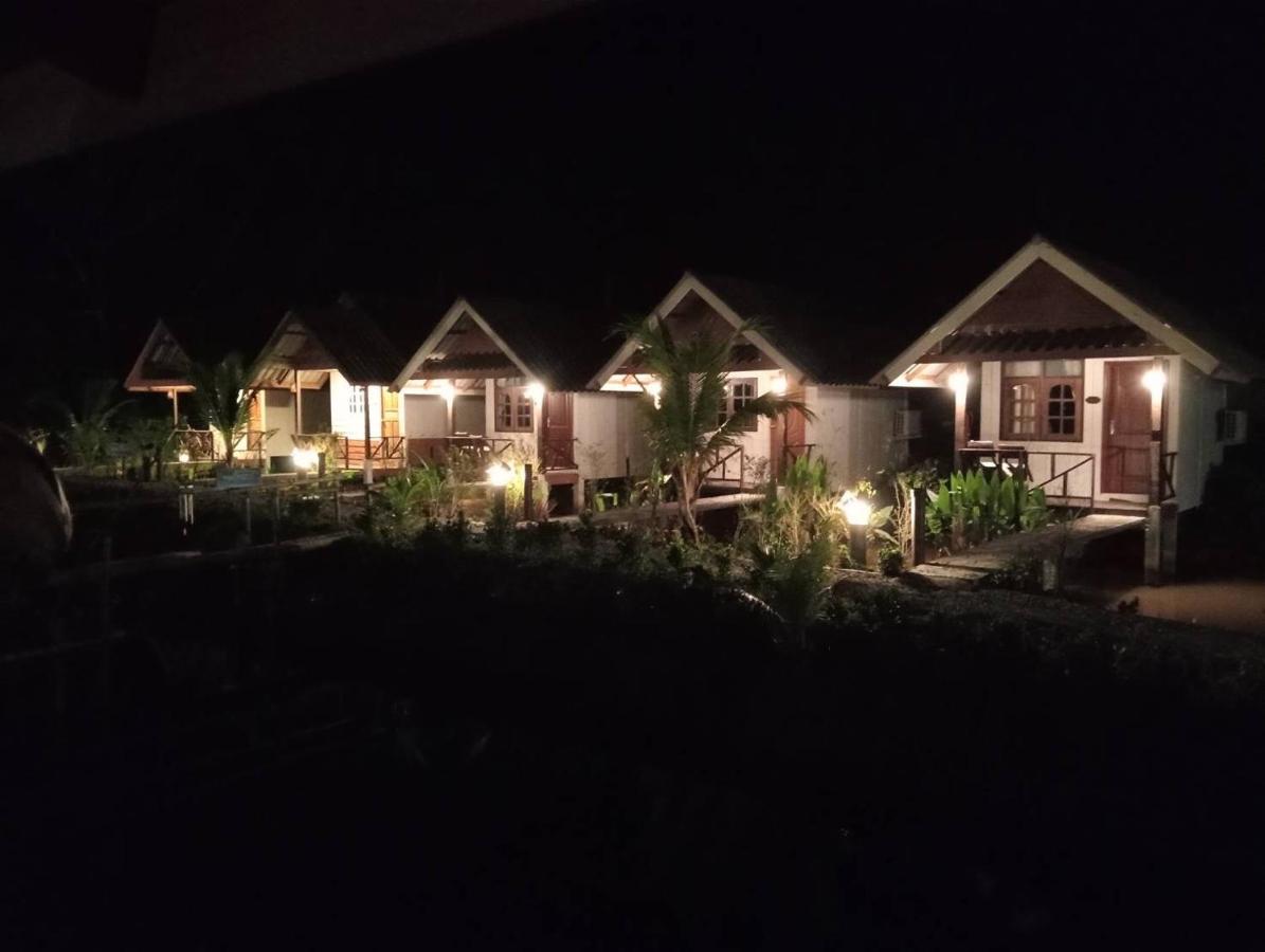 Bungalow - Frente al agua 