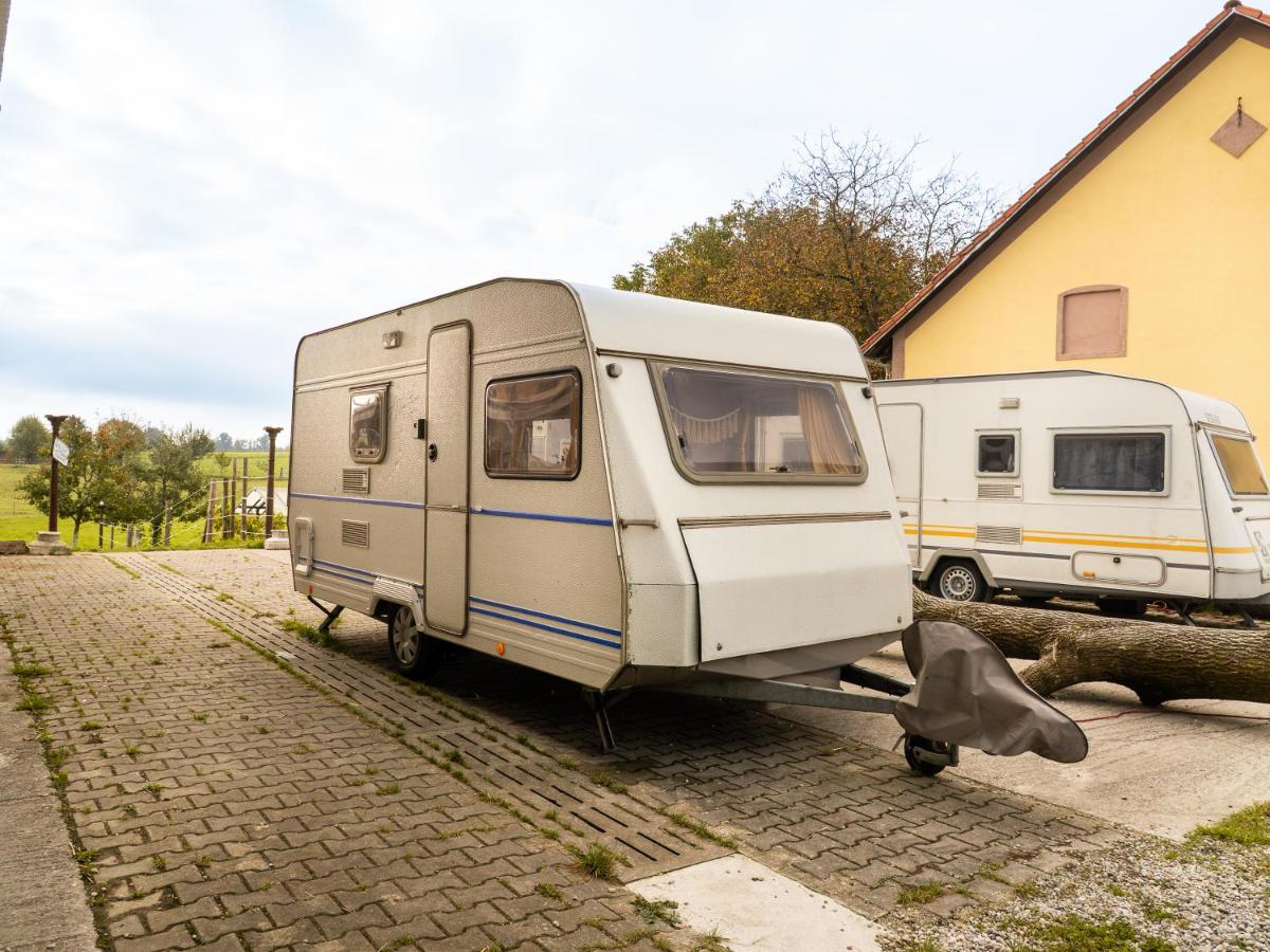 Gemütlicher Camper fußläufig zur Therme Erding - Ferienwohnung Erding