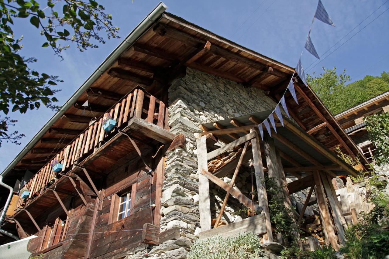 Lieu Secret dans les Alpes Suisses - Chambres d’hôtes