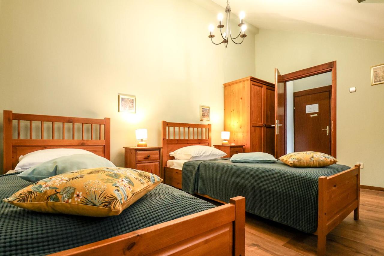 Chambre Lits Jumeaux avec Salle de Bains