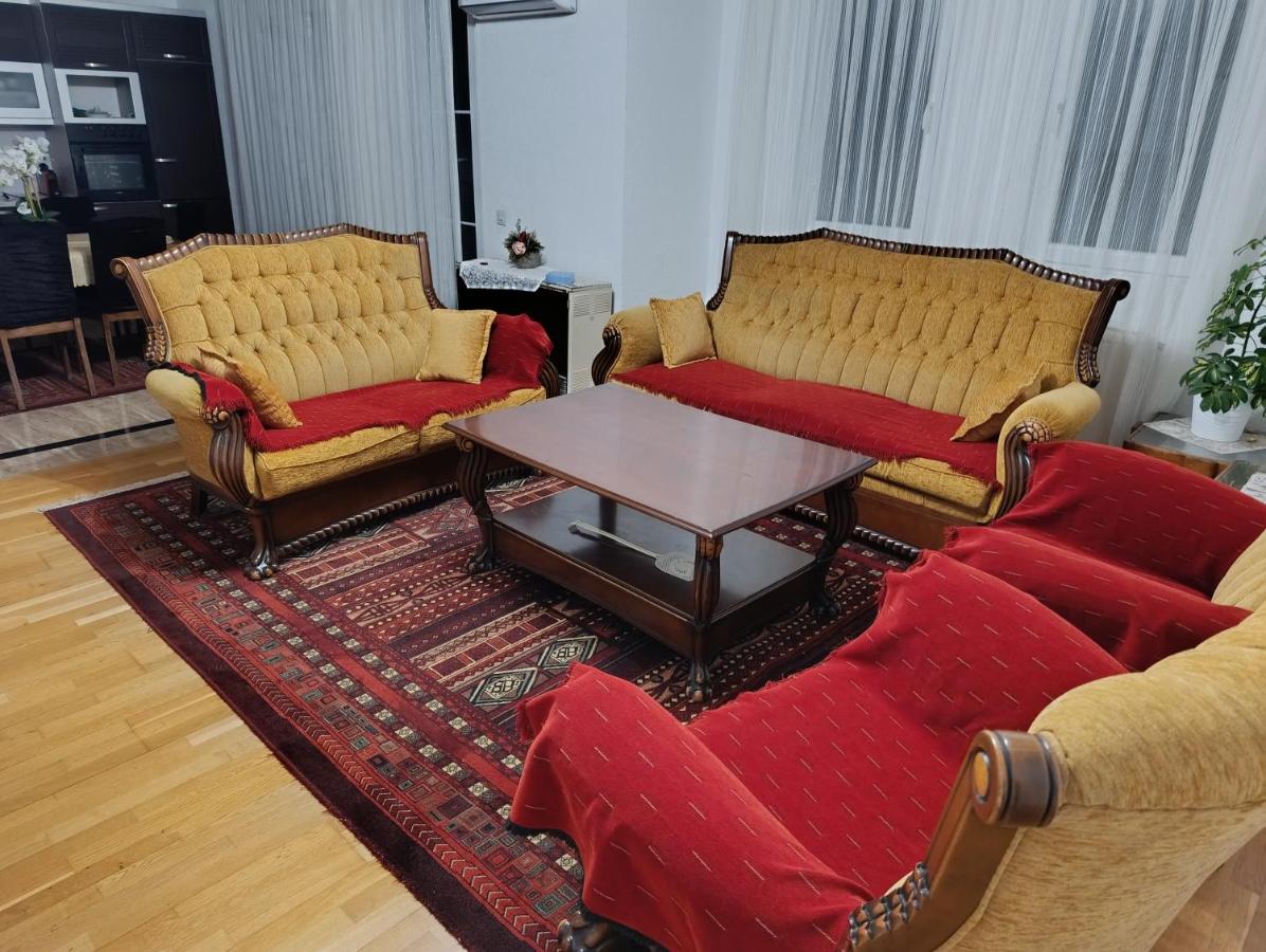 Besi Vushtrri - B&B Kosovska Mitrovica