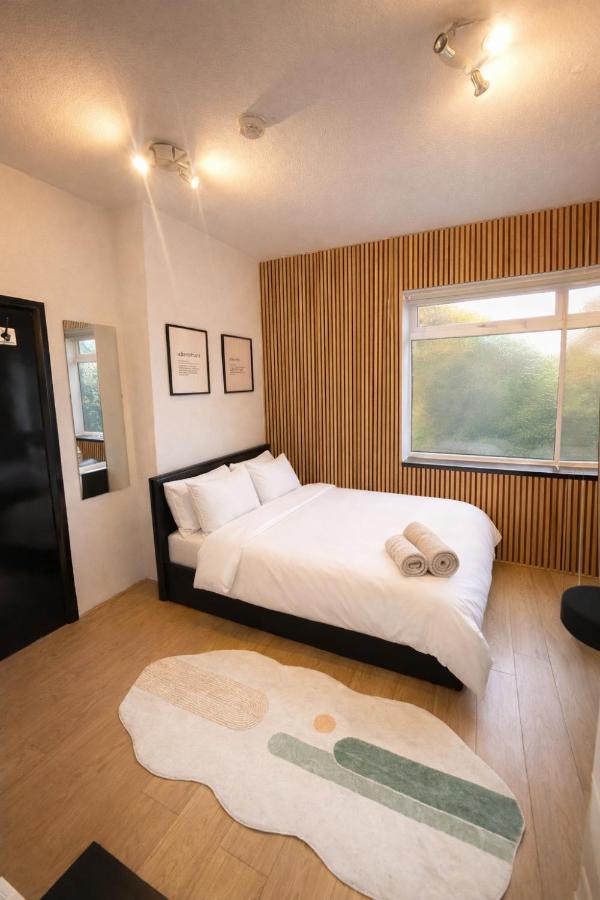 Luxury studio apartment close to the heart of London - B&B London