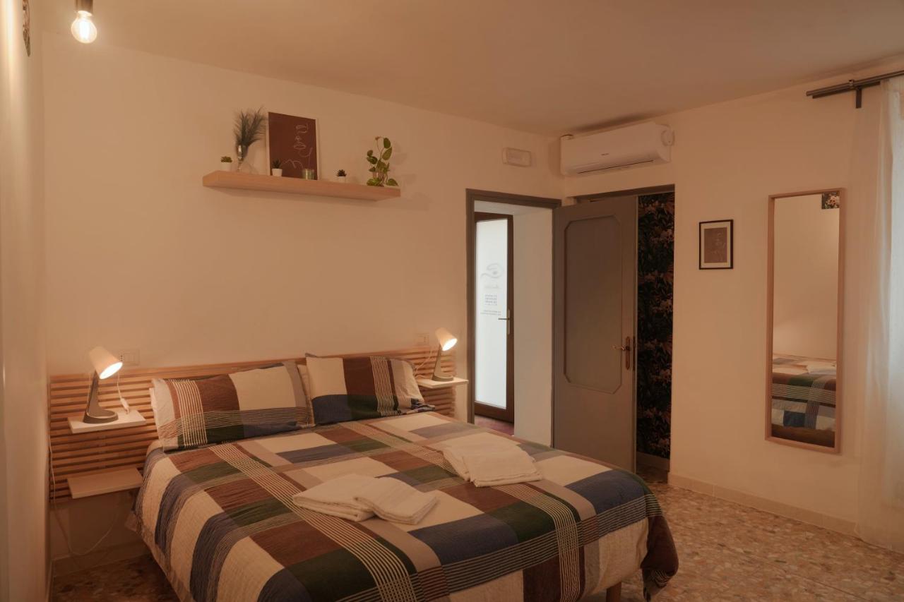 Camera Matrimoniale con Bagno Privato