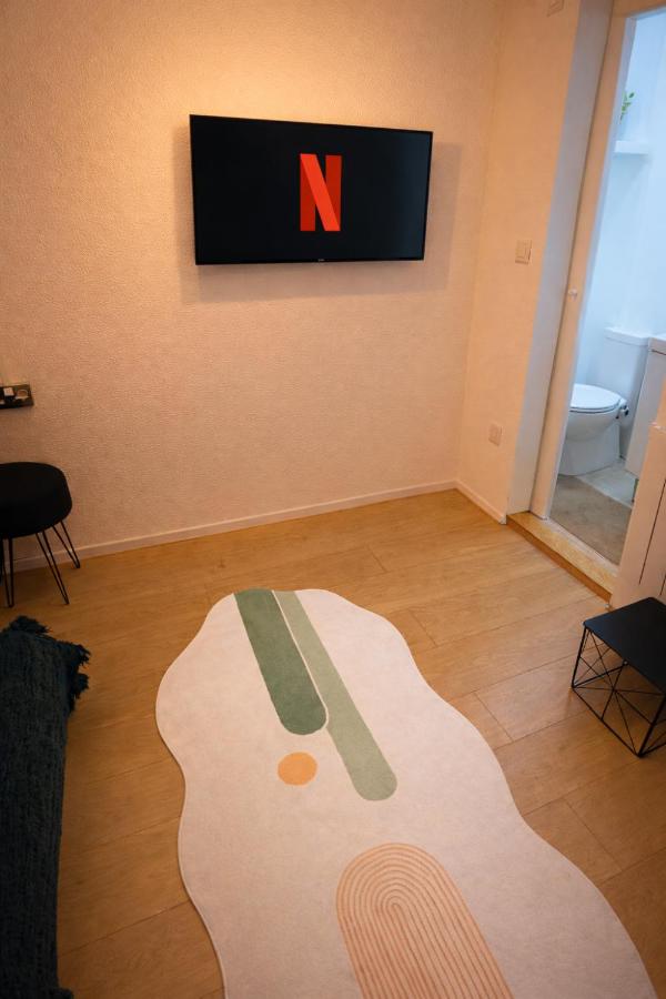 Luxury studio apartment close to the heart of London - B&B Londra