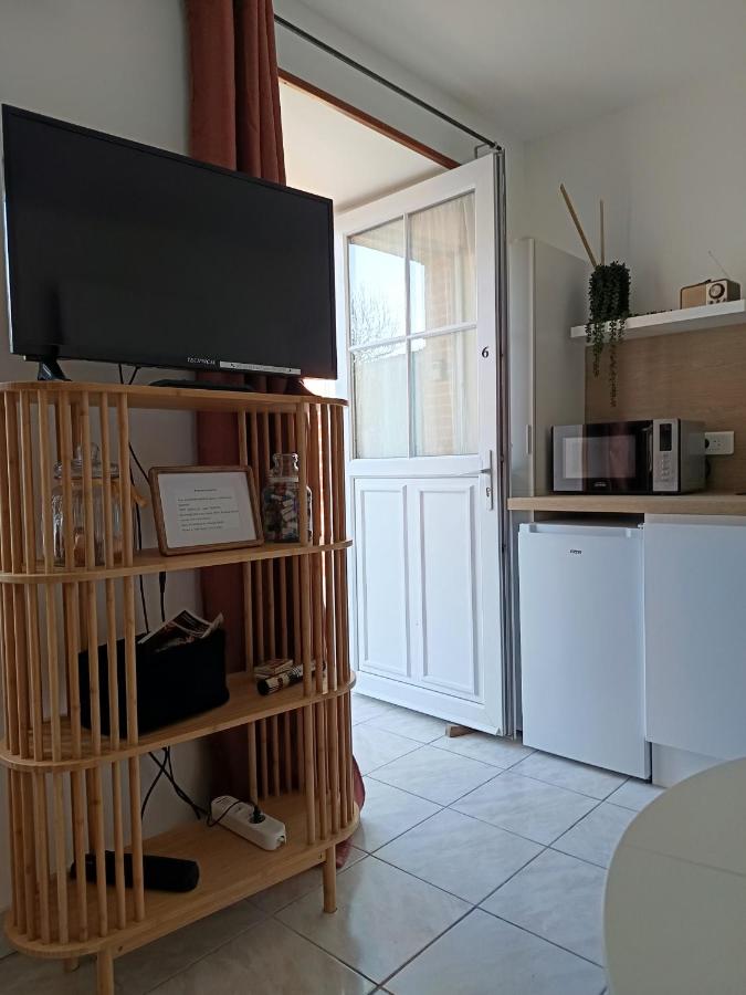 Studio 6 équipé proche aéroport naval groupe - B&B Bouguenais