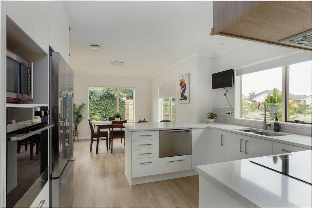 Beachwater Getaway Close to Walks Shops & Dining - Ferienwohnung Papamoa