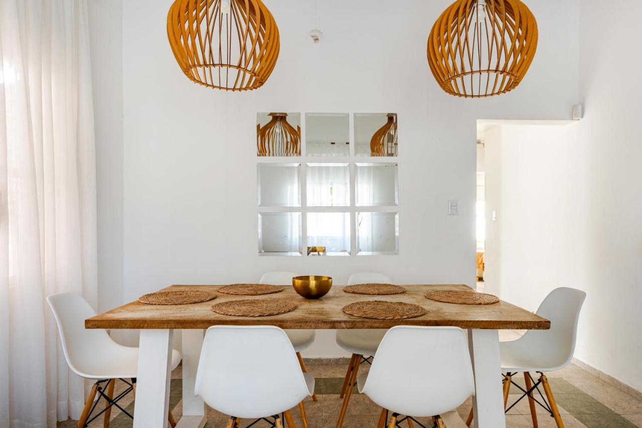 Familia y Amigos con Pileta, Asador y Cochera - Chambres d’hôtes Córdoba