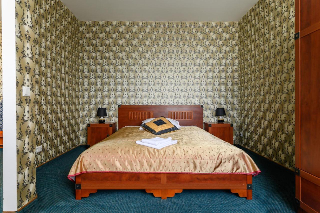 Chambre Familiale avec Douche 
