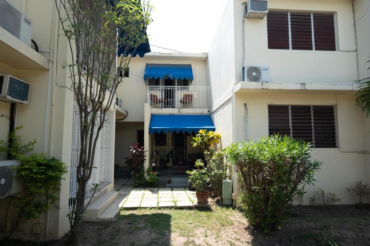 Great Surbiton Road Apartment near New Kingston close to Devon House - B&B Kingston