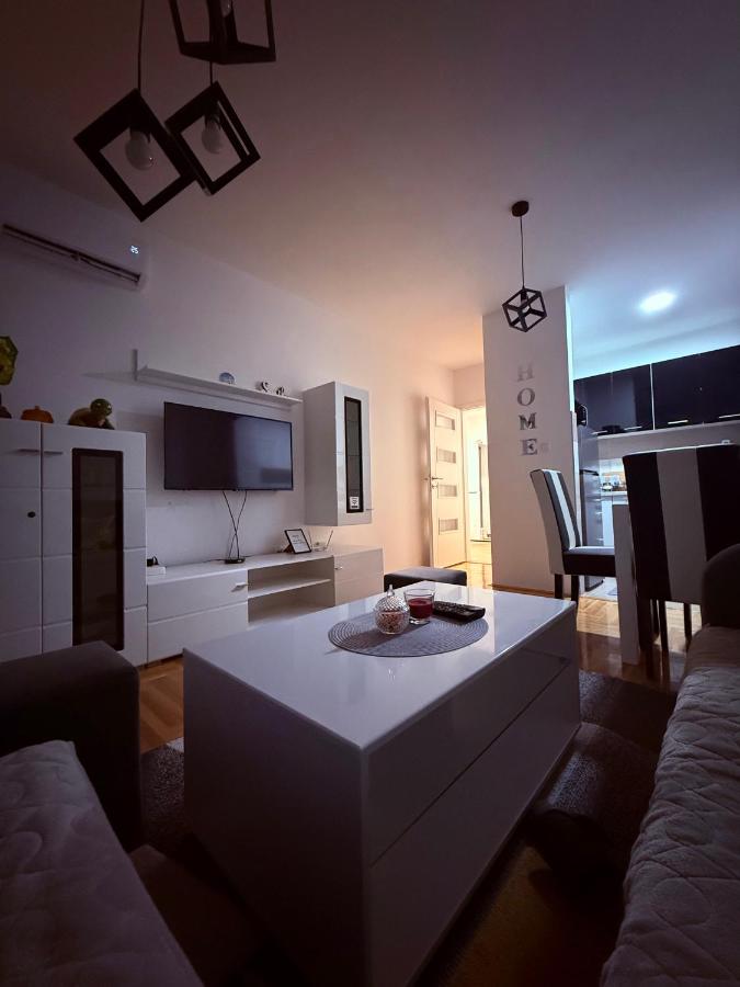Lux 05 - B&B Lukavica