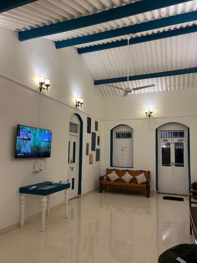 The Coastal Nest - Ferienwohnung Daman