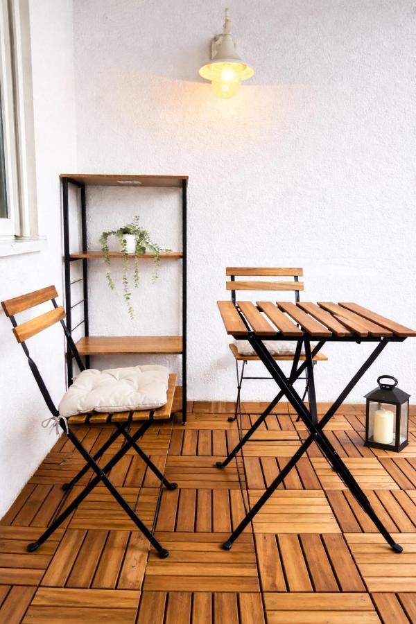 Modernes Zentrales Designer Apartment I Perfekt für Arbeiten & Familien - B&B Graben-Neudorf