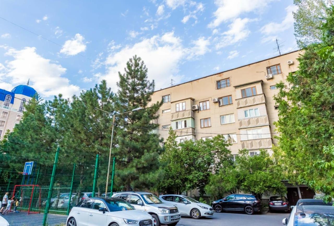 Однокомнатная квартира Самал 3 - B&B Almatý