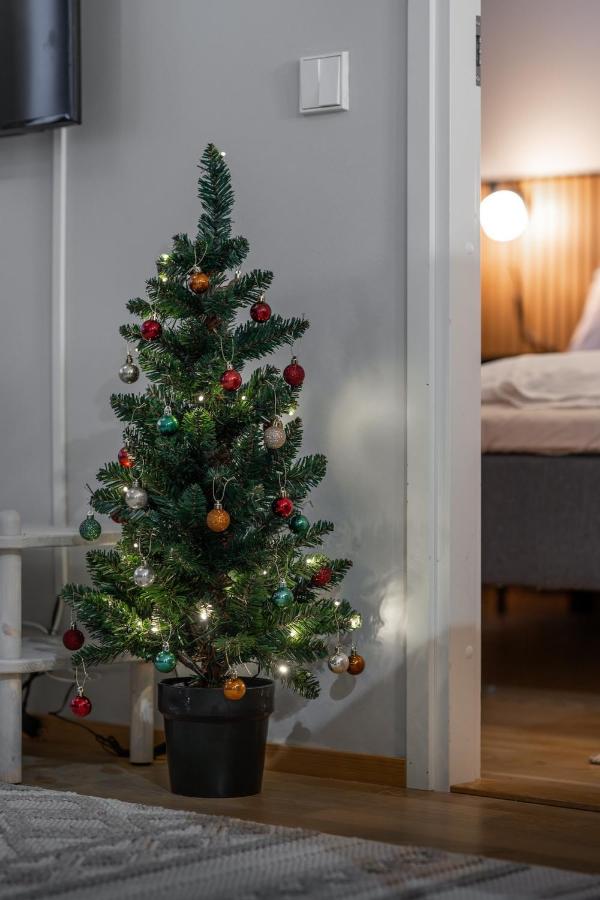 Scandi Forest Flat Across from the Train Station - B&B Rovaniemi